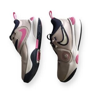 Nike Team Hustle D 11 basketball shoes